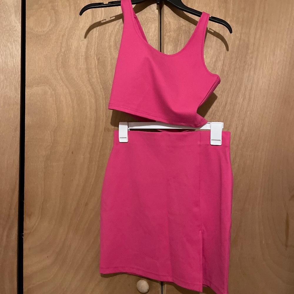 Cute mini skirt and tank top set